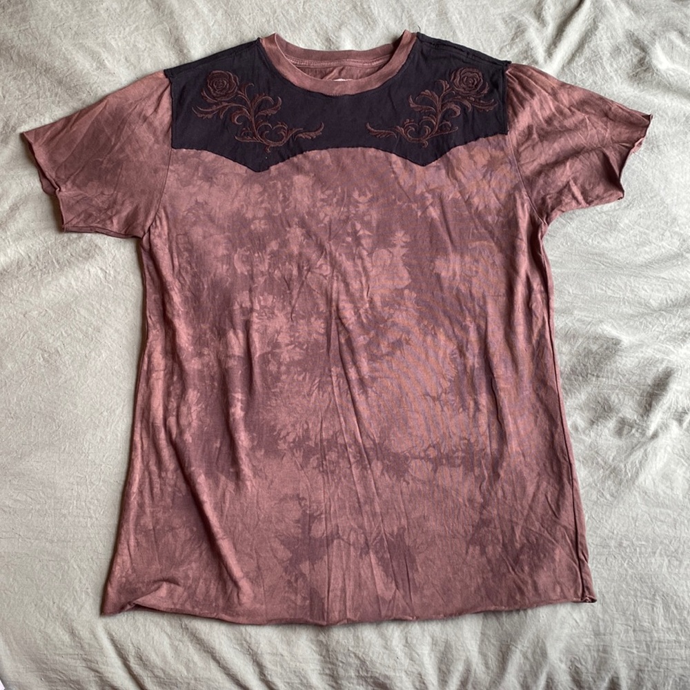 Rugged Gypsy Short Sleeve T-Shirt — Size Small!!